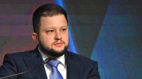 Руководитель Федерального агентства воздушного транспорта Дмитрий Ядров на пленарной дискуссии 100 лет гражданской авиации. Переосмысливая прошлое - заглядываем в будущее (14 ноября 2023). Москвa - Sputnik Армения