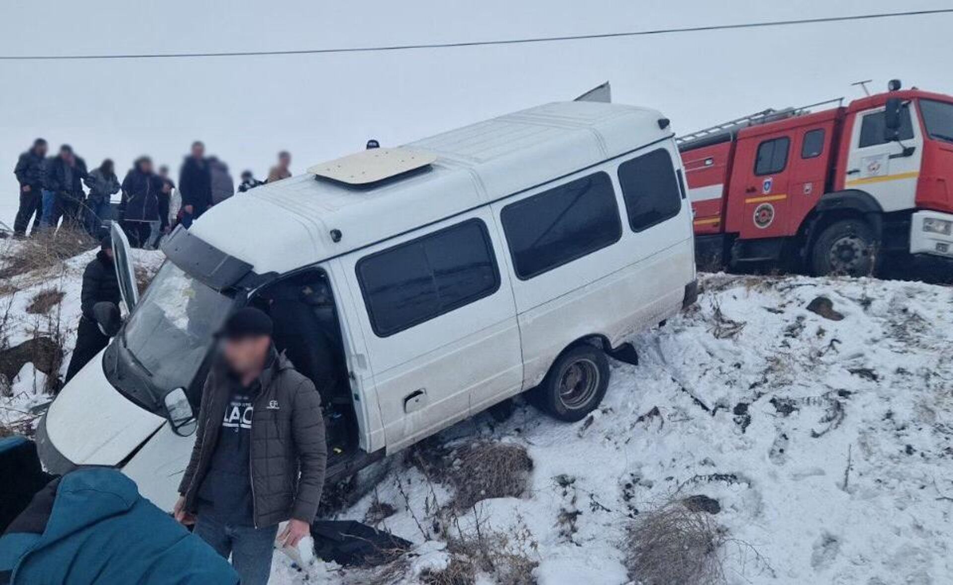 Дорожно-транспортное происшествие у сквера Памятник армянскому алфавиту (6 января 2024). Арташаван - Sputnik Արմենիա, 1920, 06.01.2025