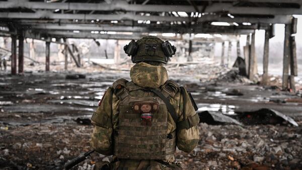 Пост воздушного наблюдения зенитного дивизиона ЦВО для борьбы с FPV-дронами - Sputnik Армения