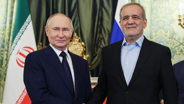 Պուտինն ու Փեզեշքիանը - Sputnik Արմենիա