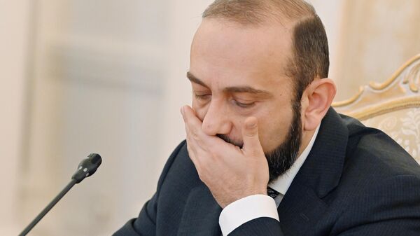 Главы МИД РФ и Армении Сергей Лавров и Арарат Мирзоян на встрече (21 января 2025). Москва Главы МИД РФ и Армении Сергей Лавров и Арарат Мирзоян на встрече (21 января 2025). Москва - Sputnik Армения