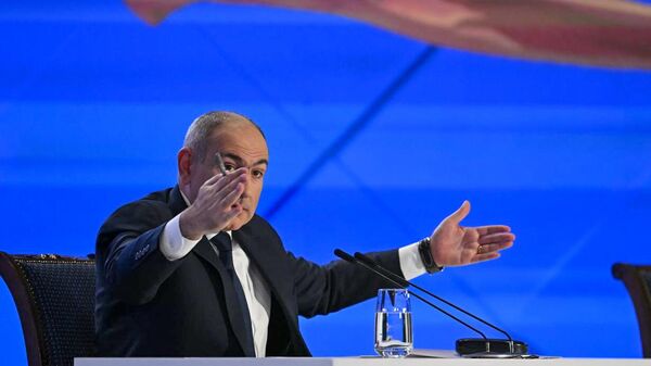 Премьер-мионистр Никол Пашинян во время пресс-конференции (31 января 2025). Еревaн - Sputnik Армения