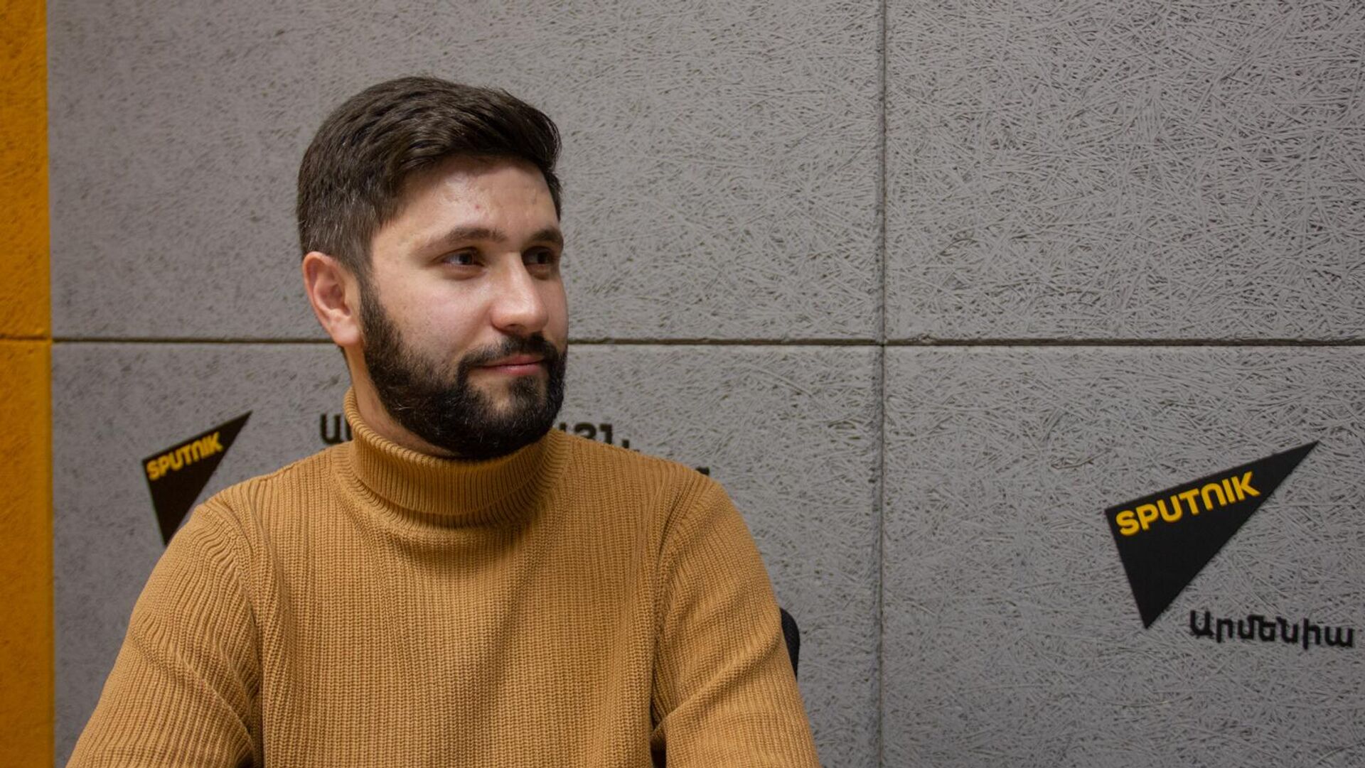 Бениамин Матевосян в гостях радио Sputnik Бениамин Матевосян в гостях радио Sputnik - Sputnik Արմենիա, 1920, 21.03.2025