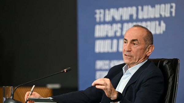 Роберт Кочарян на пресс-конференции (17 февраля 2025). Еревaн - Sputnik Армения