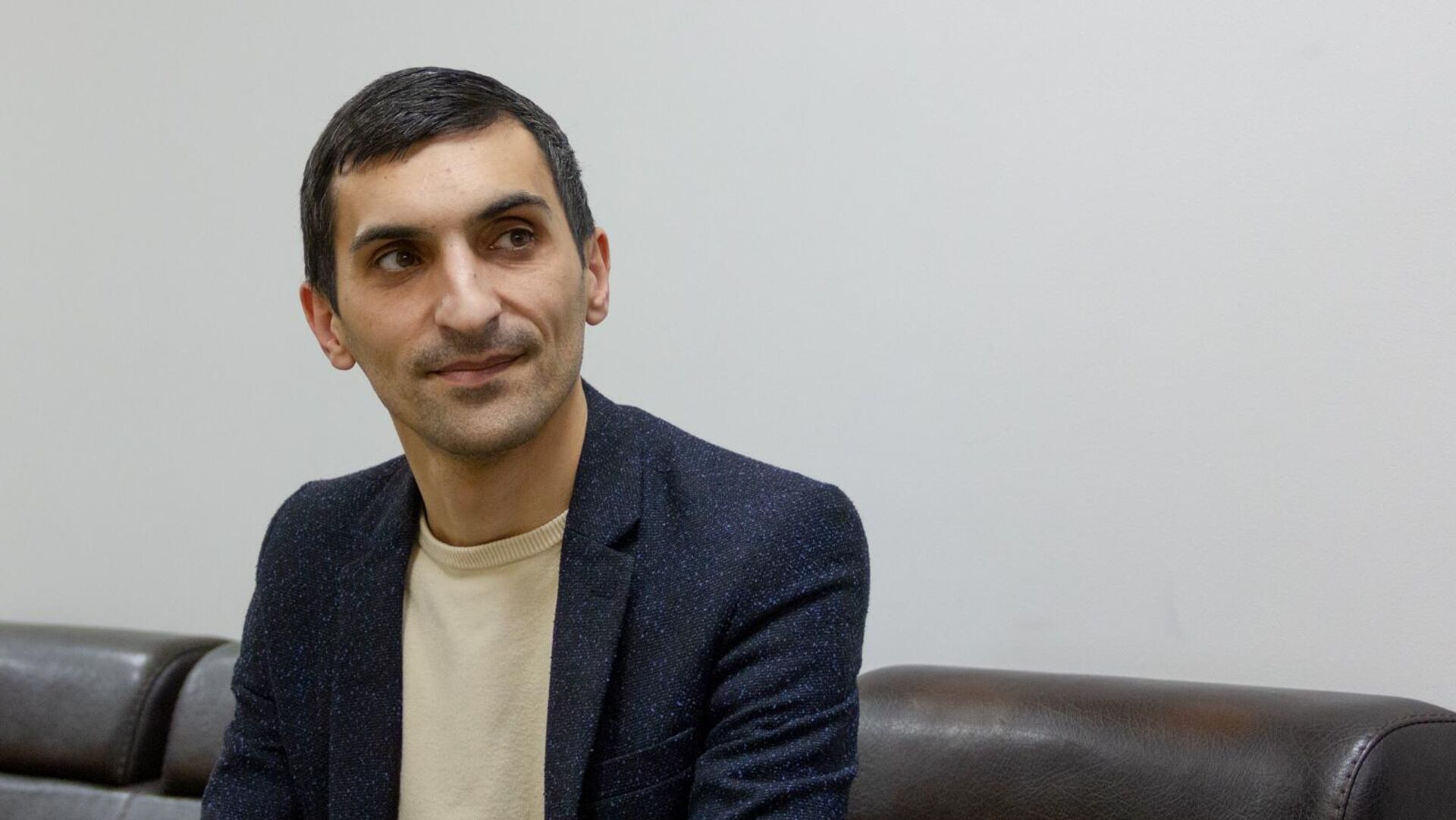 Член правления Ассоциации агентств недвижимости Андраник Арутюнов в гостях радио Sputnik Член правления Ассоциации агентств недвижимости Андраник Арутюнов в гостях радио Sputnik - Sputnik Армения, 1920, 19.03.2025