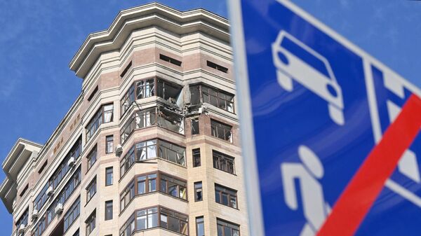 Жилой дом, поврежденный из-за падения обломков сбитого БПЛА в Раменском - Sputnik Армения