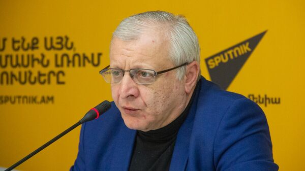 Սուրեն Սուրենյանց - Sputnik Արմենիա
