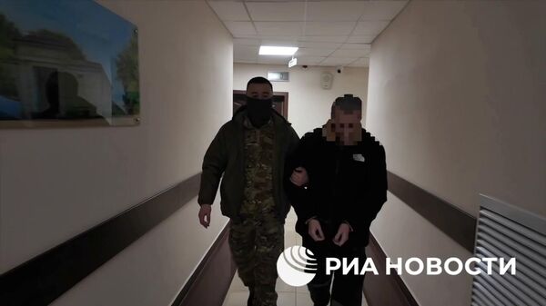 Житель Керчи задержан по подозрению в госизмене, он собирал сведения о военных и инфраструктуре Крыма - Sputnik Արմենիա