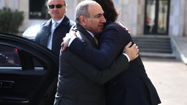 Премьер-министр Пашинян на встрече с премьер-министром Грузии Ираклием Кобахидзе (23 марта 2025). Тбилиси - Sputnik Армения