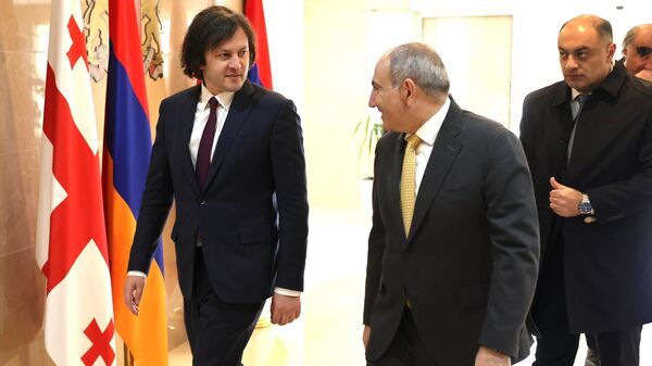 Փաշինյանն ու Կոբախիձեն ռազմավարական հարցեր են քննարկել - Sputnik Արմենիա