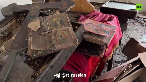 ВСУ разгромили храм в Казачьей Локне Курской области: изрешетили стены, сломали алтарь и разбили иконы - Sputnik Армения