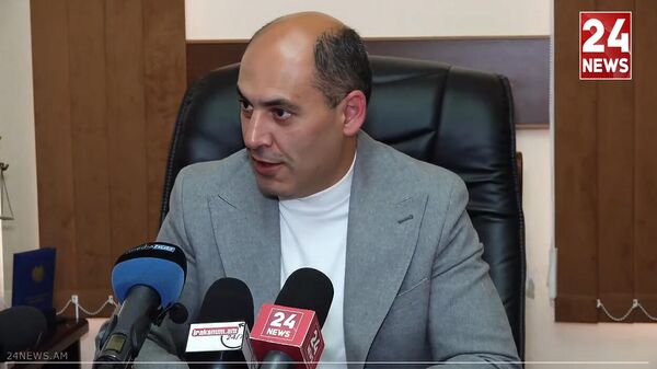 ՀՀ ԱԺ «Պատիվ ունեմ» խմբակցության պատգամավոր, «Մեր քաղաքը» դաշինքի կողմից Գյումրու համայնքապետի թեկնածու Մարտուն Գրիգորյանը - Sputnik Արմենիա
