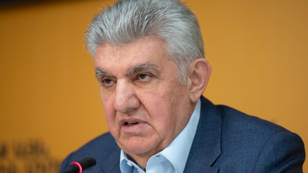Пресс-конференция президента Союза армян России Ара Абрамяна (31 марта 2025). Еревaн - Sputnik Արմենիա