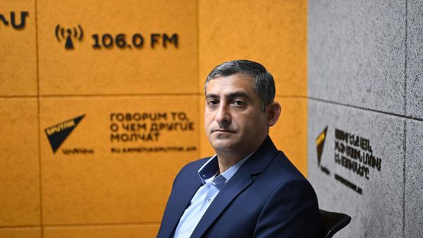 Նվեր Դավթյան - Sputnik Արմենիա