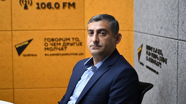 Иранист Нвер Давтян в гостях радио Sputnik - Sputnik Армения