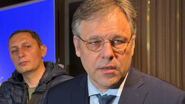 Посол по особым поручениям МИД РФ Родион Мирошник на экспертной дискуссии, организованной Армянским институтом исследований (APRI) совместно с Российским центром науки и культуры в Армении (2 апреля 2025). Еревaн - Sputnik Армения