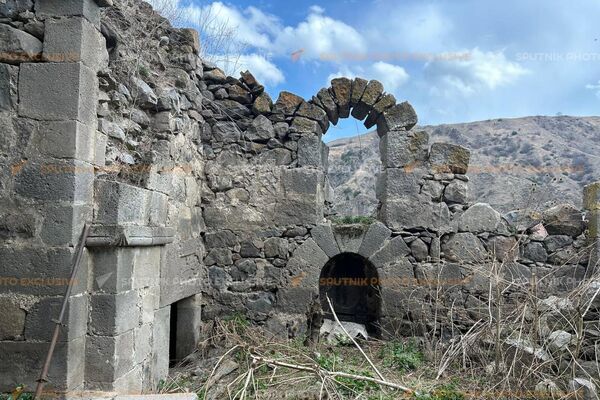 Սուրբ Մինաս եռանավ բազիլիկի ավերակները - Sputnik Արմենիա