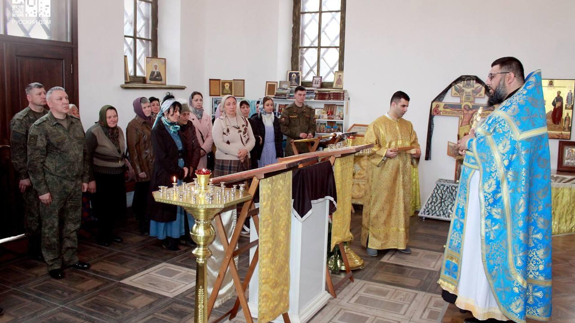 Иконы армянских святых переданы 102-й российской военной базе в знак духовного братства народов (7 апреля 2025). Гюмри Иконы армянских святых переданы 102-й российской военной базе в знак духовного братства народов (7 апреля 2025). Гюмри - Sputnik Армения, 1920, 07.04.2025