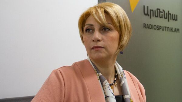 Заместитель председателя Конфедерации профсоюзов Армении Тируи Назаретян в гостях радио Sputnik - Sputnik Армения