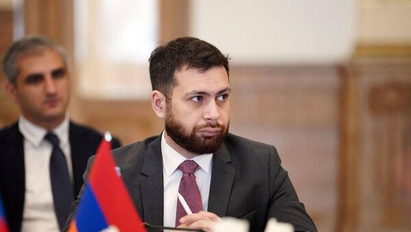 Замминистра иностранных дел Армении Ваан Костанян  - Sputnik Армения