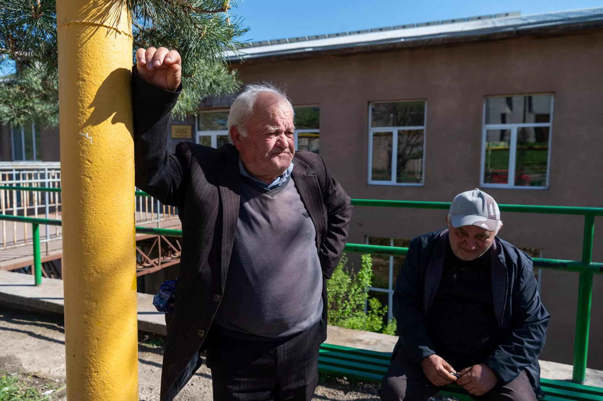 Жители села Мовсес Самвел Аракелян и Симон Папян Жители села Мовсес Самвел Аракелян и Симон Папян - Sputnik Армения, 1920, 20.04.2025