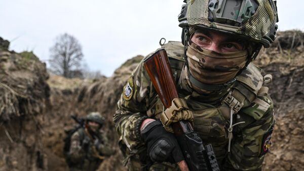 Военнослужащие 155-й бригады морской пехоты Тихоокеанского флота РФ группировки войск Север в Курской области - Sputnik Армения