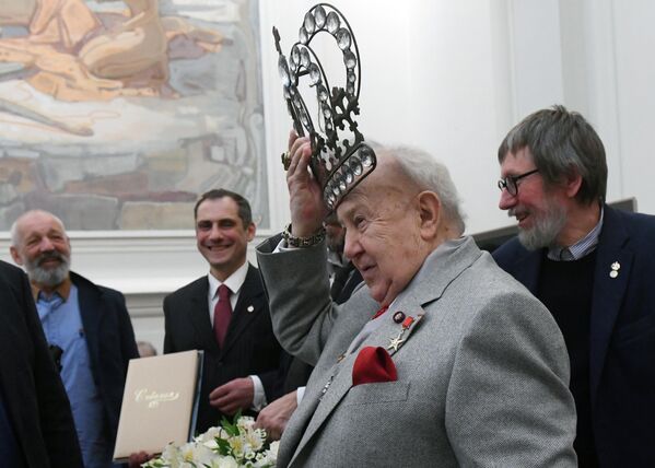Зураб Церетели принимает подарки к 85-летию  - Sputnik Армения