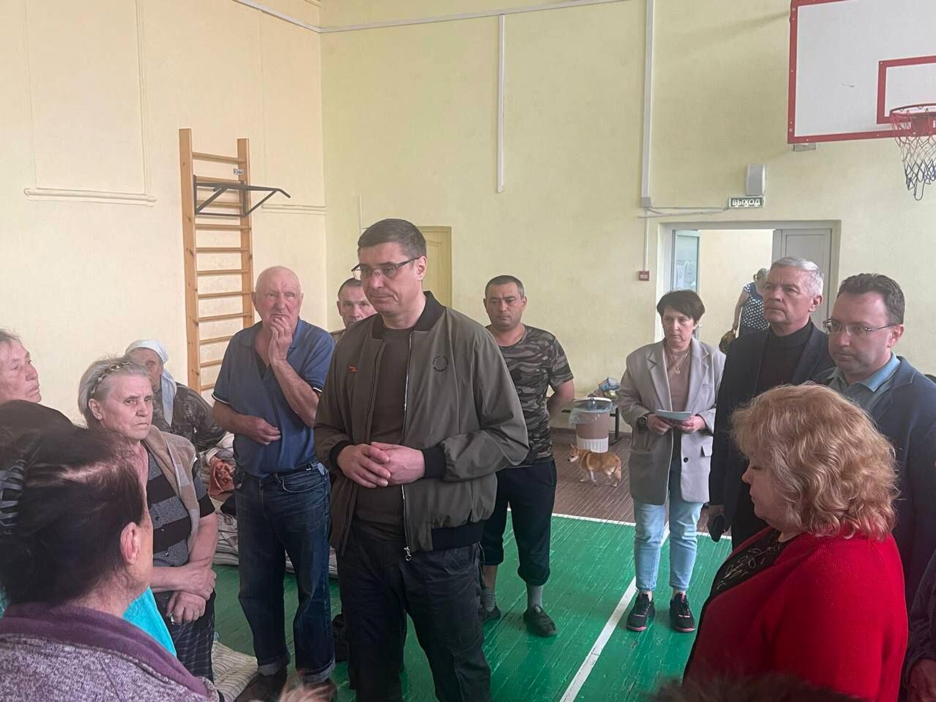 Губернатор Владимирской области Александр Авдеев посетил пункты временного размещения (23 апреля 2025).  - Sputnik Արմենիա, 1920, 23.04.2025