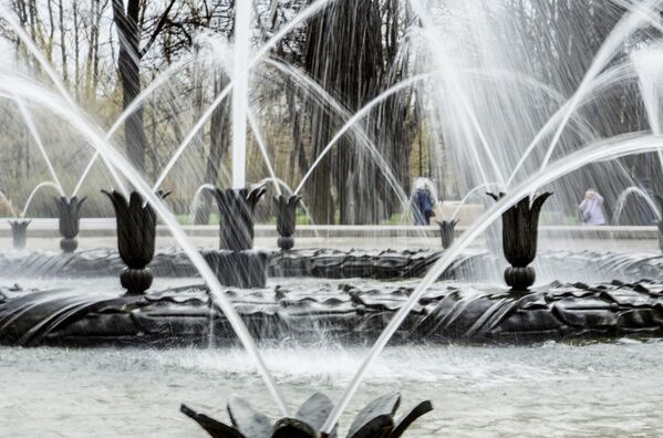 «Փառք» շատրվանը Սանկտ Պետերբուրգի Հաղթանակի զբոսայգում - Sputnik Արմենիա