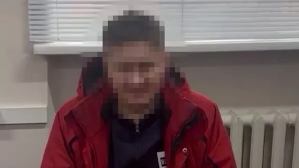 ФСБ опубликовала кадры допроса агентов спецслужб Украины, готовивших покушение на участника СВО в Ханты-Мансийске - Sputnik Армения