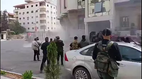 Столкновения между друзами и провластными вооруженными группировками в Сахнае (Сирия) - Sputnik Армения