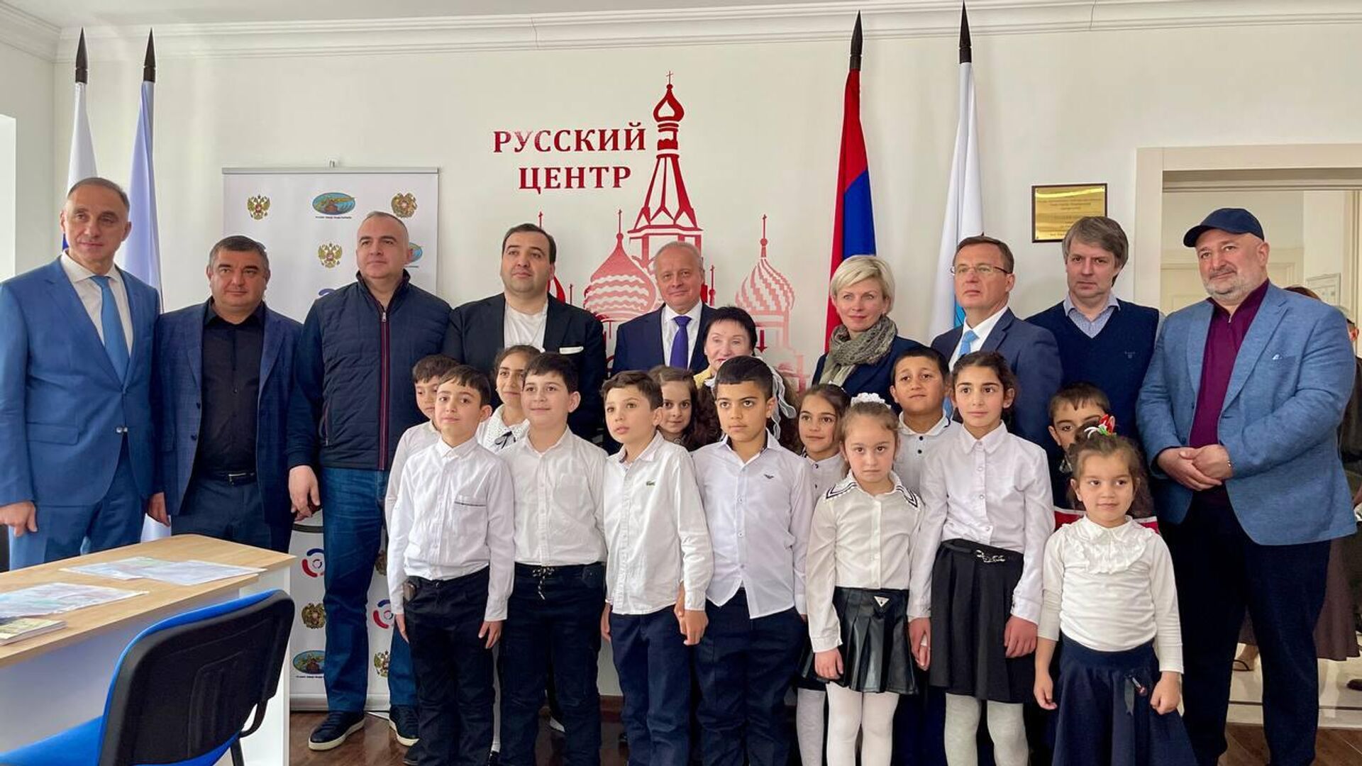 Посол России С.П.Копыркин совместно с Генеральным консулом России в Гюмри И.Б.Титовым совершил рабочую поездку в Лорийскую область - Sputnik Արմենիա, 1920, 01.05.2025