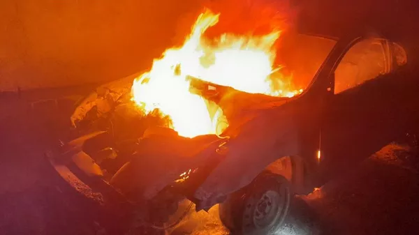 Горящий автомобиль в тоннеле на трассе Ванадзор-Степанаван (5 мая 2025). Лори - Sputnik Армения