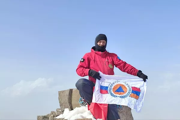Ռուս–հայկական մարդասիրական արձագանքման կենտրոնի հրահանգիչը Ռուս–հայկական մարդասիրական արձագանքման կենտրոնի հրահանգիչը - Sputnik Արմենիա