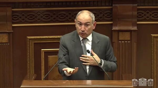 Премьер-министр Никол Пашинян на заседании Национального собрания (7 мая 2025). Еревaн - Sputnik Армения