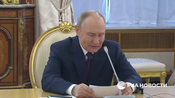 Путин на встрече с Си Цзиньпином заявил, что Россия и Китая развивают связи во благо народов обеих стран и не против кого бы то ни было - Sputnik Армения