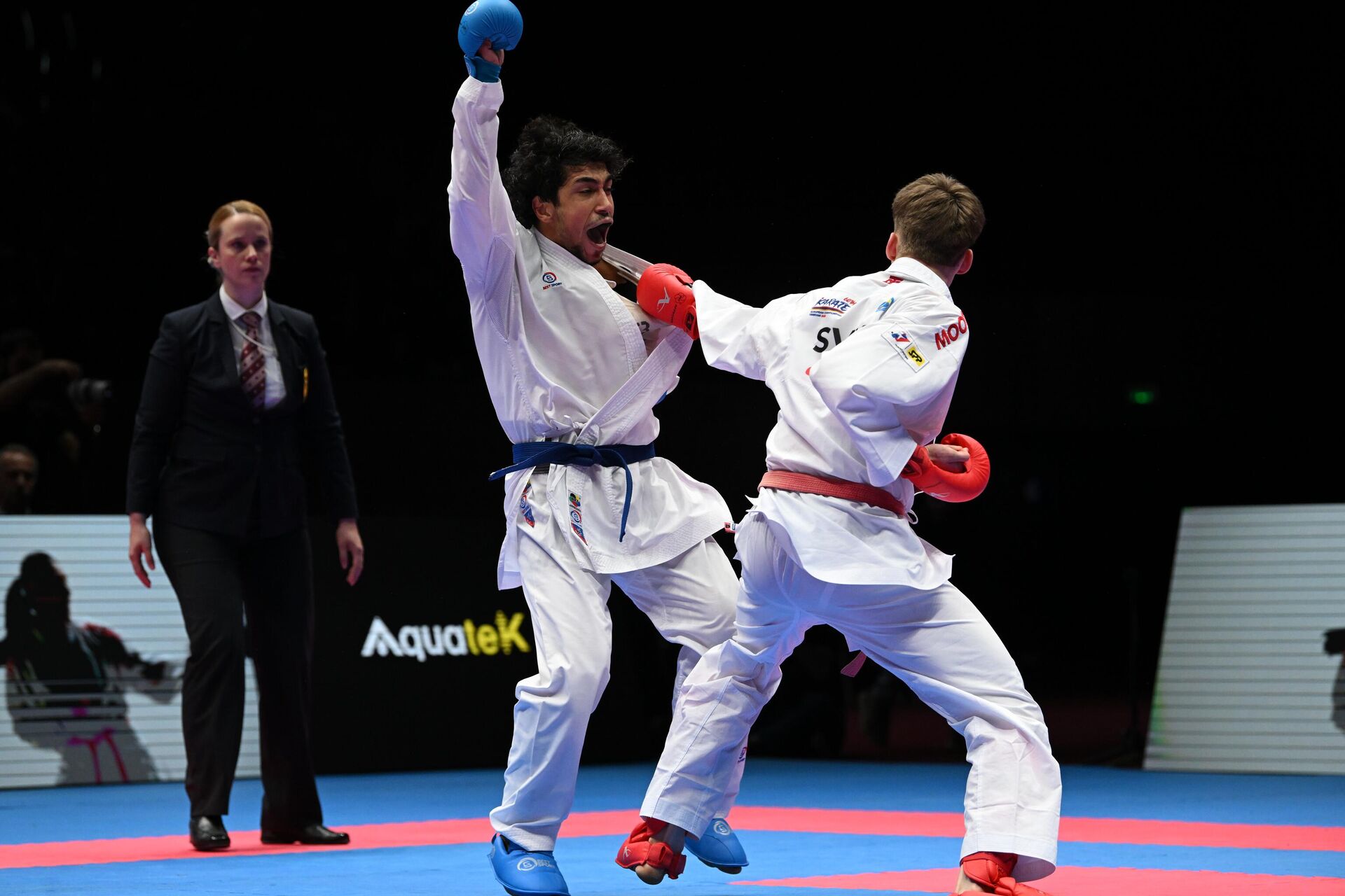 Гор Нерсисян в поединке во время 60-го чемпионата Европы по каратэ среди взрослых (10 мая 2025). Еревaн Гор Нерсисян в поединке во время 60-го чемпионата Европы по каратэ среди взрослых (10 мая 2025). Еревaн - Sputnik Армения, 1920, 10.05.2025