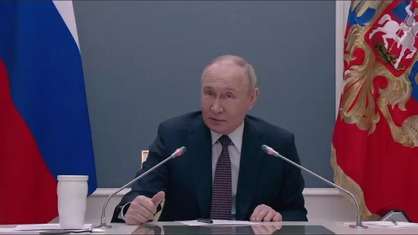 Пока на Украине отлавливают 30 тысяч, у нас добровольно приходят подписывать контракт 50-60 тысяч людей — Путин - Sputnik Армения