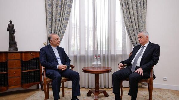 Մհեր Գրիգորյանն ու Մեհդի Սոբհանին - Sputnik Արմենիա
