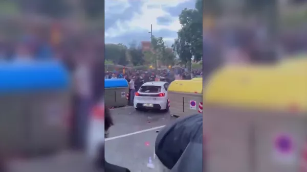 Автомобиль влетел в толпу фанатов испанского Эспаньола - Sputnik Армения