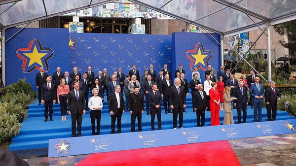 Եվրոպական քաղաքական համայնքի 6-րդ գագաթնաժողովի բացումը Տիրանայում (Ալբանիա) - Sputnik Արմենիա