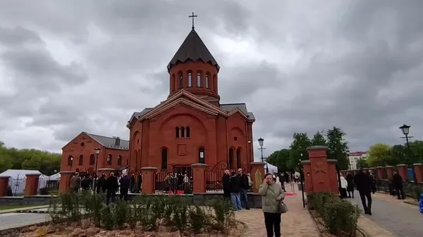 Католикос Всех армян Гарегин II освящает церковь Святого Григория Просветителя в Минске - Sputnik Армения