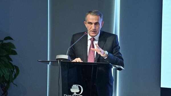 Директор спасательной службы МВД РА, заместитель министра внутренних дел Камо Цуцулян на научно-практической конференции, посвященной 10-летию Армяно-российского центра гуманитарного реагирования (19 мая 2025). Еревaн - Sputnik Армения