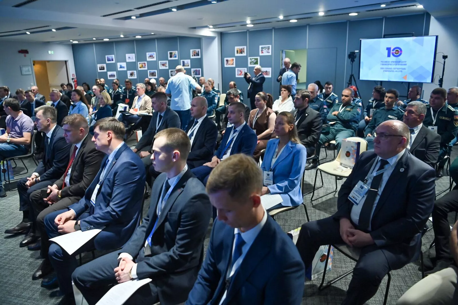 Научно-практическая конференция, посвященная 10-летию Армяно-российского центра гуманитарного реагирования (19 мая 2025). Еревaн - Sputnik Армения, 1920, 19.05.2025