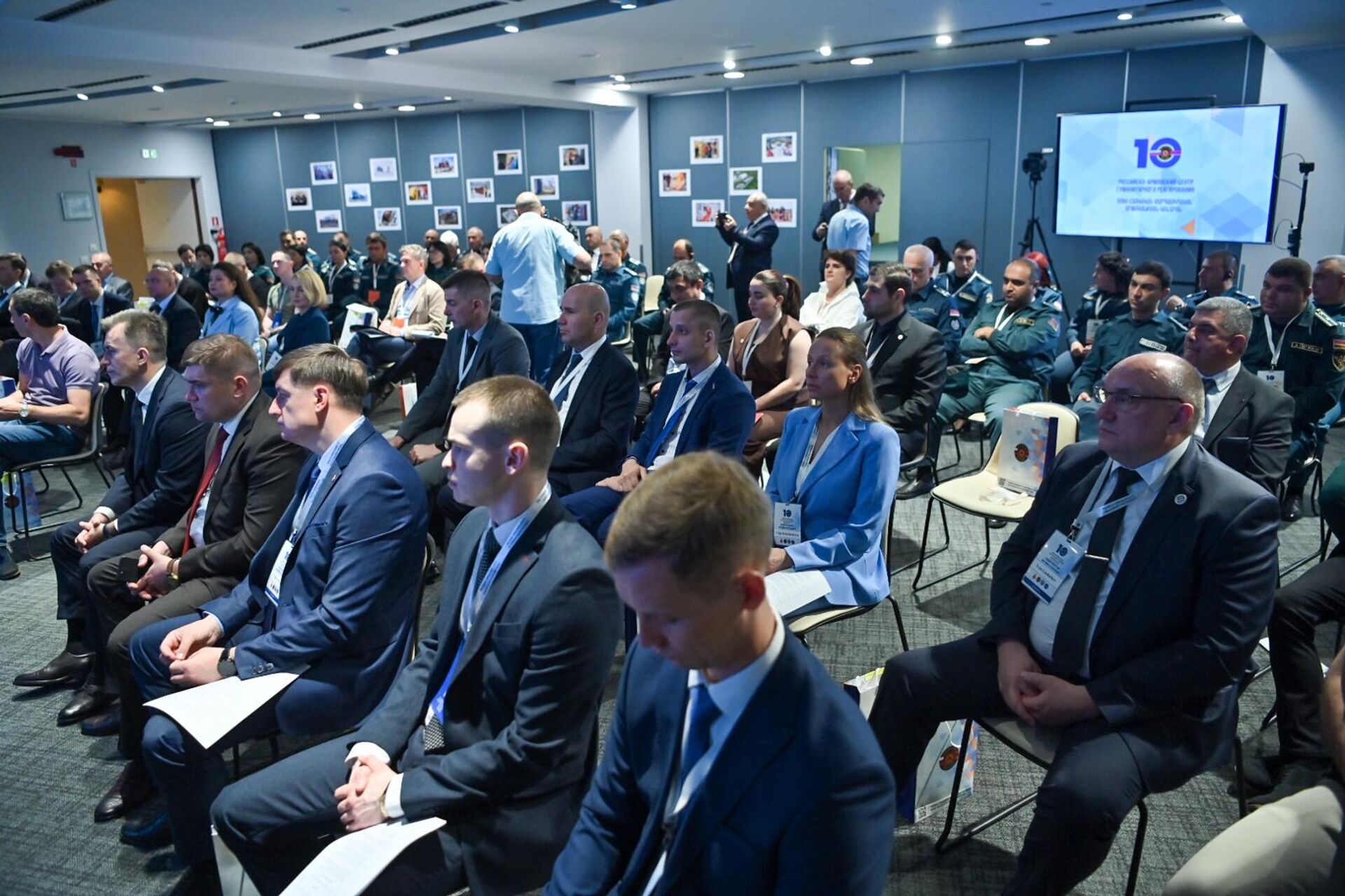 Научно-практическая конференция, посвященная 10-летию Армяно-российского центра гуманитарного реагирования (19 мая 2025). Еревaн Научно-практическая конференция, посвященная 10-летию Армяно-российского центра гуманитарного реагирования (19 мая 2025). Еревaн - Sputnik Արմենիա, 1920, 19.05.2025