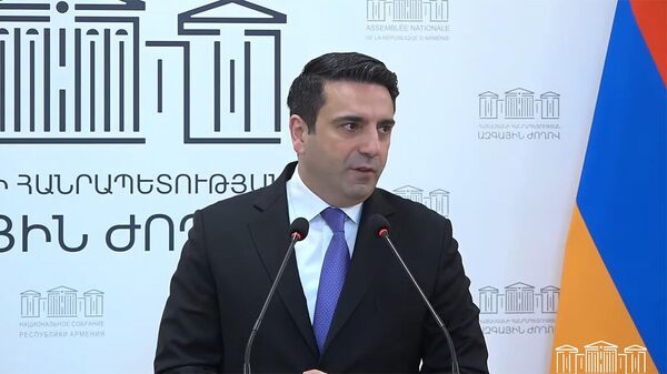 Совместная пресс-конференция Председателей парламентов Армении и Кипра Алена Симоняна и Аниты Димитриу по итогам встречи (19 мая 2025). Еревaн - Sputnik Армения