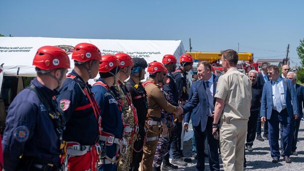 Ռուս-հայկական մարդասիրական արձագանքման կենտրոնի 10-ամյակին նվիրված միջազգային ցուցադրական վարժանքներ և հրշեջ-փրկարարական տեխնիկայի և տեխնոլոգիաների ցուցահանդես - Sputnik Արմենիա