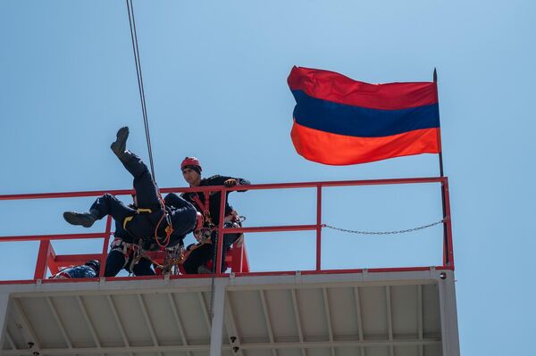 Ռուս-հայկական մարդասիրական արձագանքման կենտրոնի 10-ամյակին նվիրված միջազգային ցուցադրական վարժանքներ և հրշեջ-փրկարարական տեխնիկայի և տեխնոլոգիաների ցուցահանդես - Sputnik Արմենիա