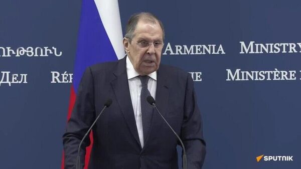 Армения все годы, после обретения независимости, использовала российское оружие - Лавров - Sputnik Արմենիա