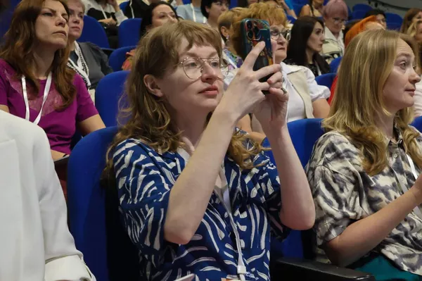 Международная научно-практическая конференция Современные практики преподавания русского языка и литературы за рубежом (26 мая 2025). Еревaн - Sputnik Армения